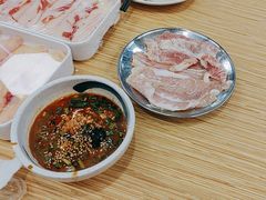-杨老板·海鲜集市火锅·鲜切牛肉(中防万宝店)