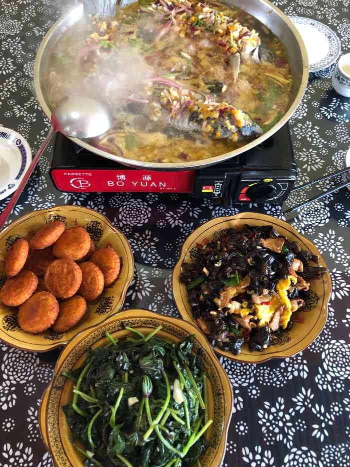 农家大碗菜(武陵路店)-"很喜欢他家,一鸡两吃～(干锅加清炖),味.