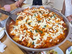 -亲昵春川鸡排(韩国美食街店)