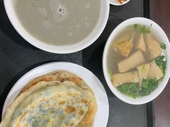 -聚德华天护国寺小吃(甜水园店)