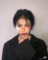-时尚殿堂明星门店
