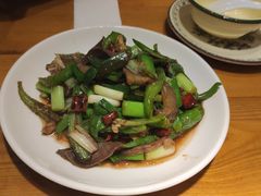 尖椒炒牛杂-丁记盐蘸牛肉·新杭菜(河东路店)