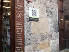-Gelateria Dondoli