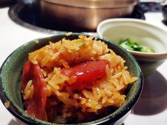 广式腊味煲仔饭-狐狸爱上椰子鸡(滨江星光大道店)