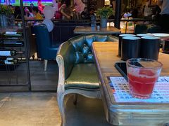 -临界音乐酒馆·小龙虾·江湖菜(华熙LIVE·鱼洞店)
