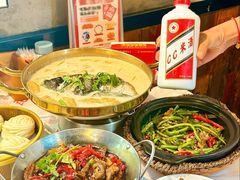 -堂瓦里·33年传统赣菜(第一街区店)