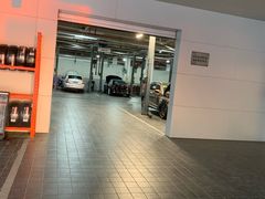 -上海西上海安达上汽大众斯柯达4S店(安亭店)