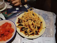 馓子拌皮蛋-巴厘龙虾·榜首油焖大虾(旗舰店·万松园)