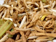 -鲁南仔·滕州炒鸡(经三路店)