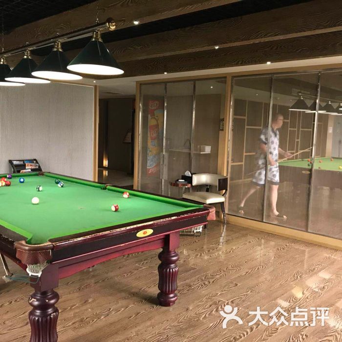 依云水岸水疗休闲酒店