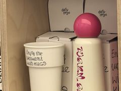 -HUGS coffee(东区店)