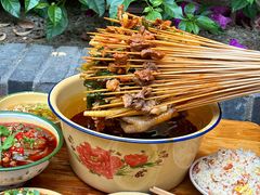 -拈签一笑黄牛肉辣卤串串