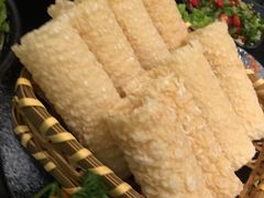 炸响铃-湊湊火锅·茶憩(打浦桥日月光店)