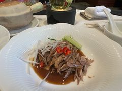 鸭肉荷叶夹生菜-香乐园·淮扬菜中餐厅·Shang Garden(福田香格里拉店)