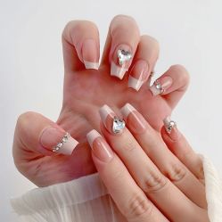 -悦指间美甲美睫