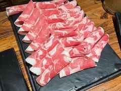 -老牌坊云南鱼豆花火锅(爱建店)