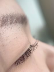 -董小姐日式美甲美睫·皮肤管理