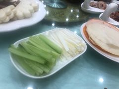 -大鸭梨烤鸭店(金顶街店)