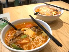-蒙自源米线大王(东站店)