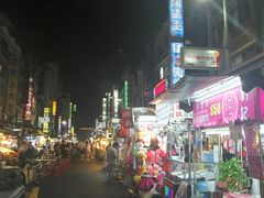 -六合夜市