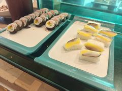 -荣誉国际酒店-云顶旋转餐厅