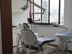 -Dr.Z dental仁康种植矫正中心