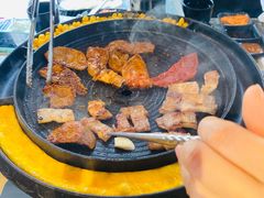 -三国惹火烤肉·中日韩烤肉集合店(百草路店)