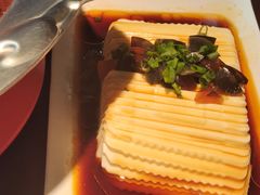 皮蛋豆腐-胖哥俩肉蟹煲(济南世茂国际广场店)