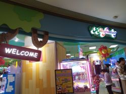 -莫莉幻想儿童乐园(北京金隅嘉品店)