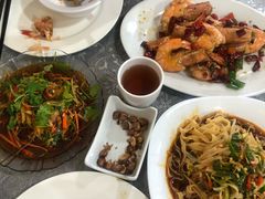 -YI PIN JU 一品居中餐厅 中国超市