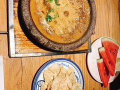 白洋淀石锅嘎鱼-小放牛炒菜馆(军校店)