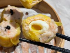 黑松露流心春蛋烧麦-陶兰居·手工点心·粤菜(圆融时代广场店)