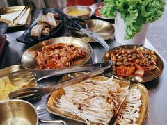 -胡悦里韩式烤肉(芝罘万达广场店)