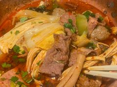 -成都你六姐·牛肉冒菜(城市集市合生汇店)