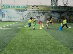 -飞梦少儿足球培训(塘桥校区)