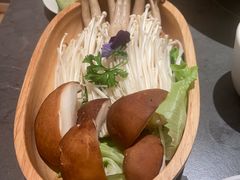 -左庭右院鲜牛肉火锅(上海荟聚店)