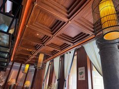 -八府香鸭·啫啫煲(华山路店)