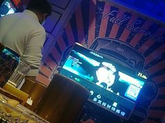 -蓝乐光量贩KTV(浦东禹悦汇店)
