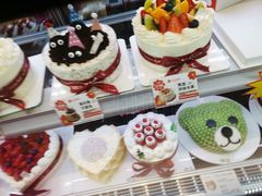 -花花卷卷·鲜食蛋糕(静安久光百货店)