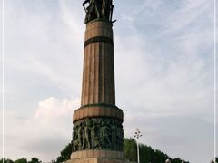 -人民防洪胜利纪念塔