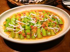 -阿瓦山寨·湘菜现炒·剁椒鱼头王(咸阳总店)