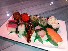 寿司经典拼盘-酉泽屋刺身三文鱼寿司主题餐厅(望馨商业中心店)