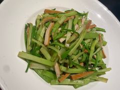 -吴越荣记苏州菜·松鼠桂鱼 100% 活鱼现做(月光码头店)