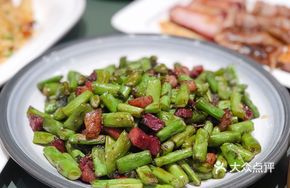 Lan菜 Char Siu Stir-fried with Green Beans