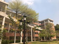 -广东外语外贸大学(白云山校区)