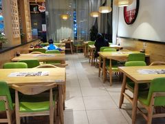 大堂-小六汤包·老字号·中华名小吃(公园南路店)