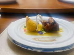 玻璃脆皮乳鸽-皓粤·臻品荟