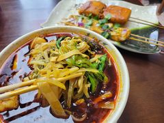 红油老式麻辣烫-老赵太太麻辣烫涮肚馆(大经路店)