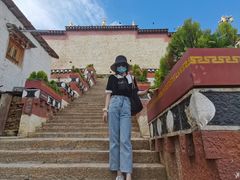 -噶丹松赞林寺