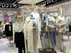-广州白马服装市场